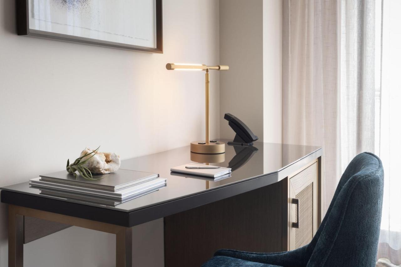 King Room with Intracoastal View - High Floor,1388797133:JPEG