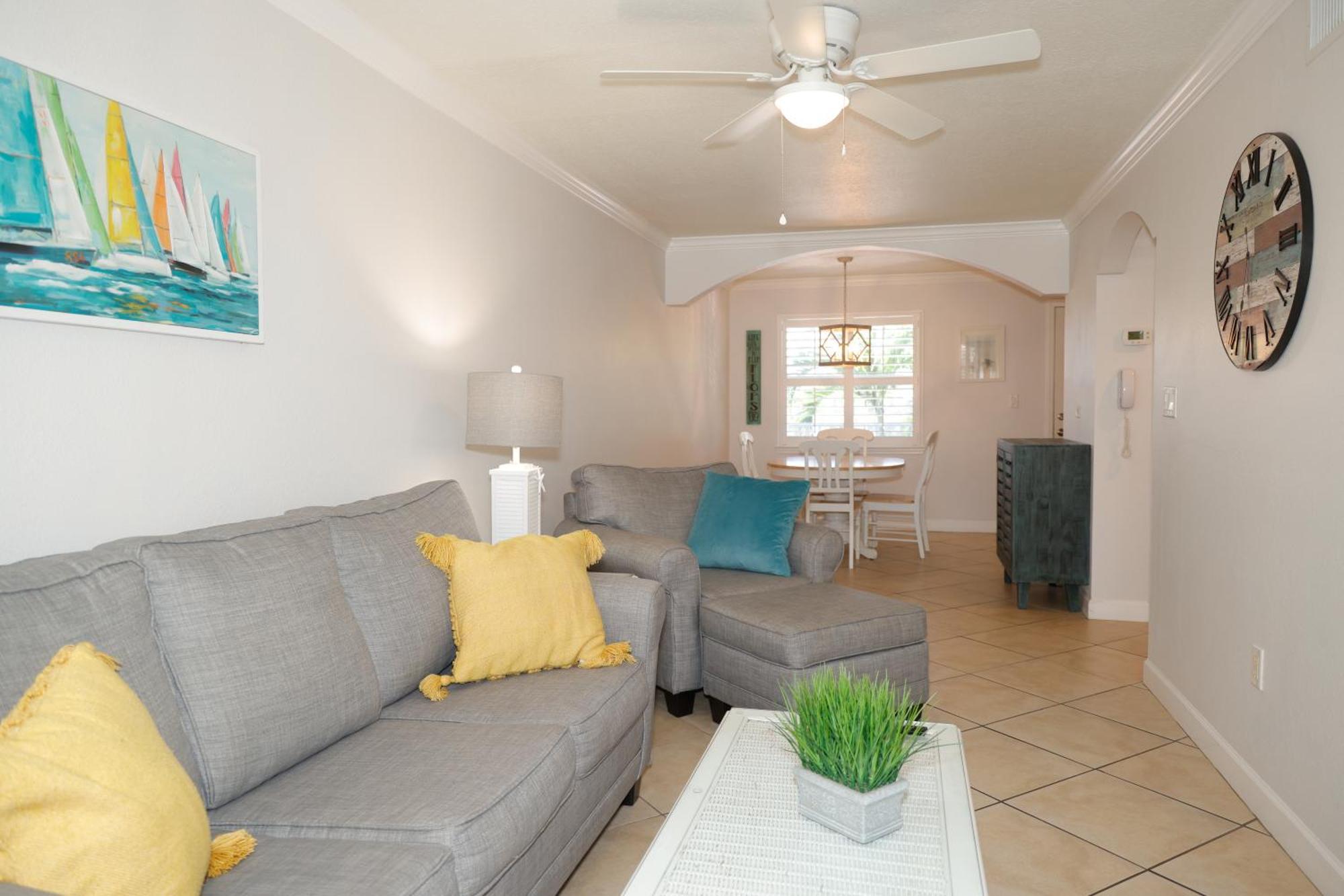 One-Bedroom Condo Non-Smoking