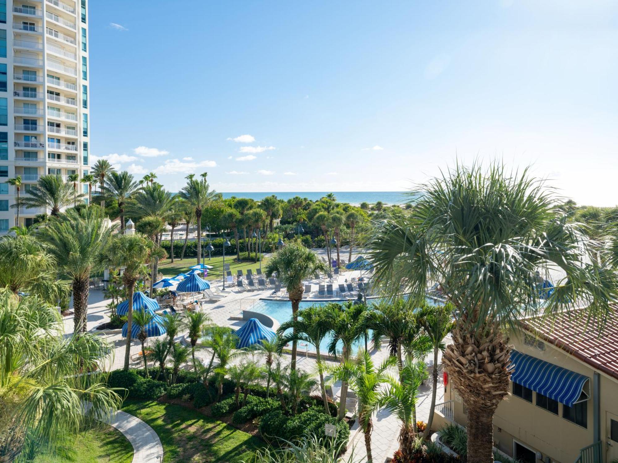 King Room Pool View