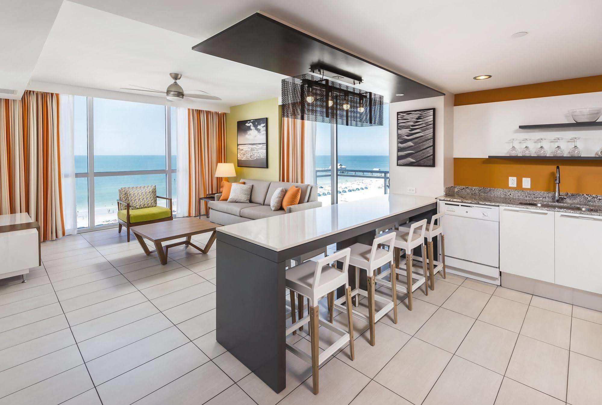 One-Bedroom Suite