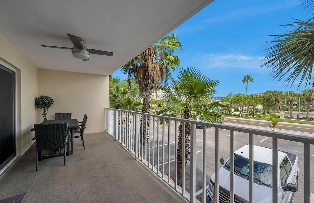Holiday Villas 2 104-1