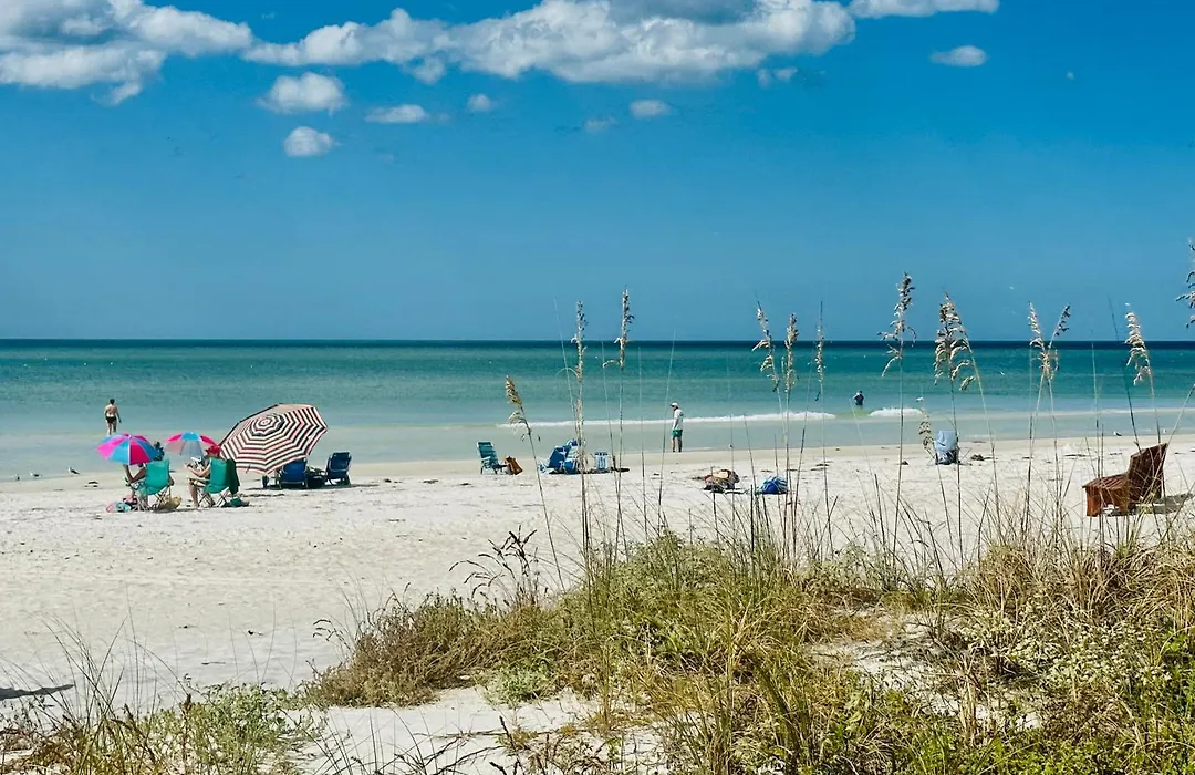 Tropical Blue Water Beachside 7-1