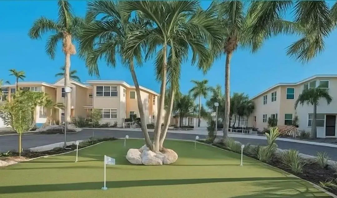 Beach Condo-1