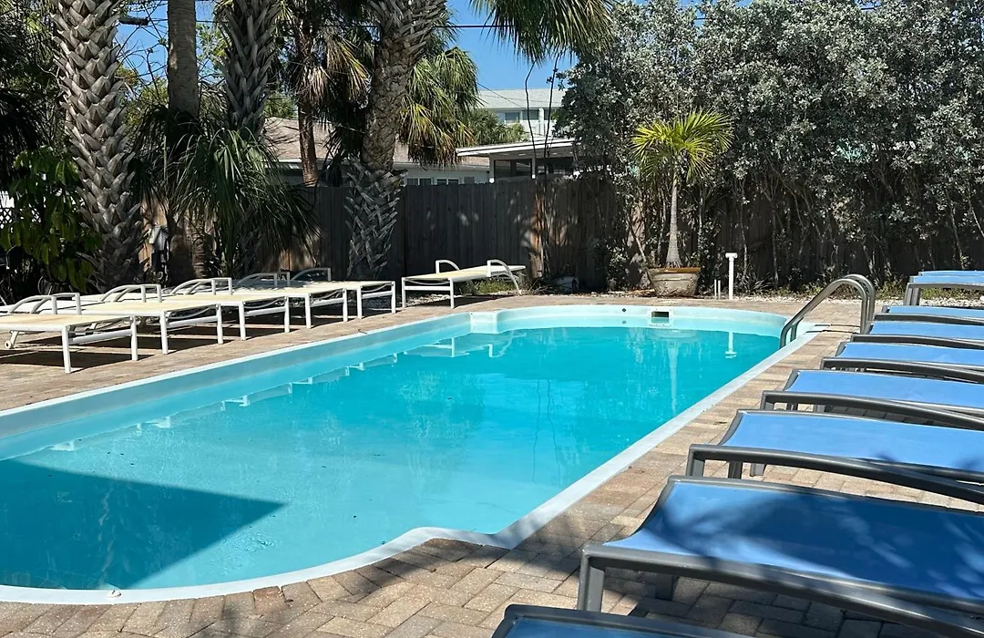 Studio Sunview 4 3Mins To Beachpool!-1