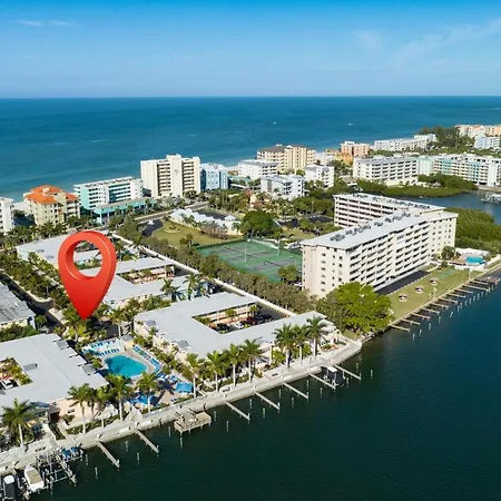 Gorgeous Coastal Condo Barefoot Beach Indian Shore-3