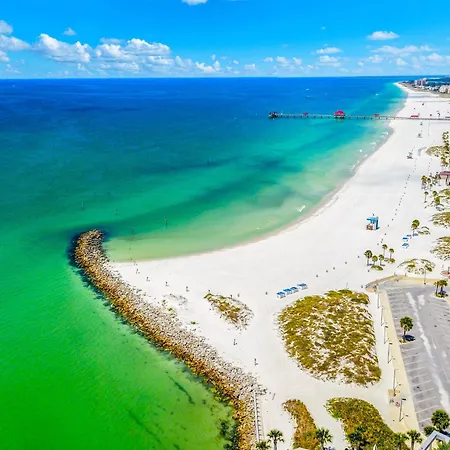Pelican Pointe-3