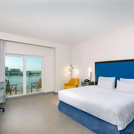 Hampton Inn And Suites Clearwater Beach-2