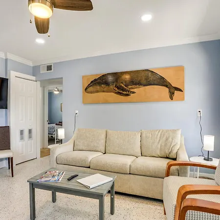 Walk To Beaches & Gulf: Indian Rocks Beach Duplex!-2