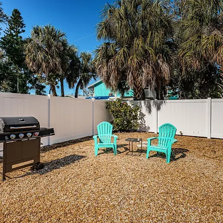 Charming Beach Villa B-3