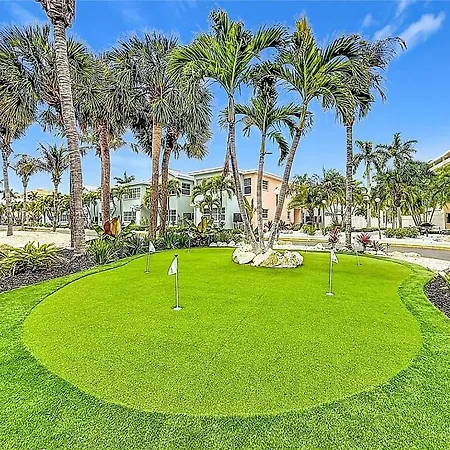 Indian Shores Beach Condo, Sleeps 4, Steps To Sand-2
