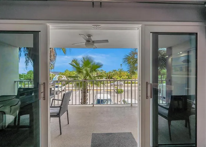 Holiday Villas 2 104 Clearwater Beach