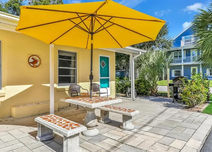 Pelican Beach Studio #6 Clearwater Beach