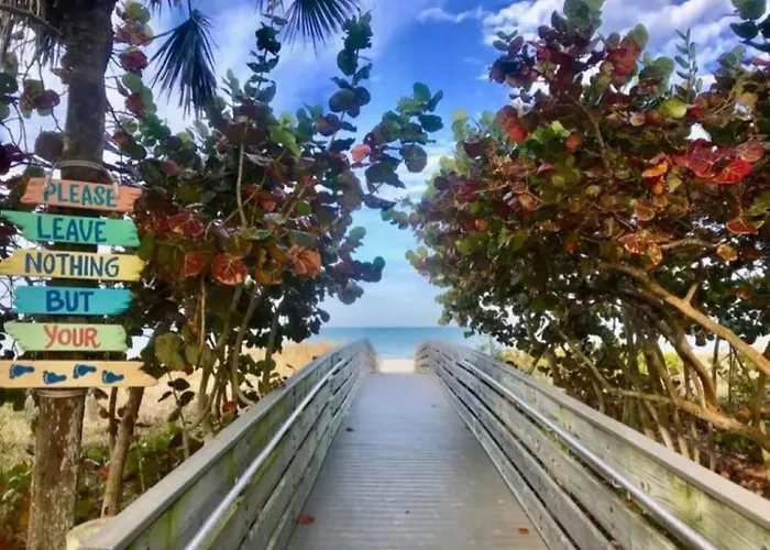 Seaside Retreat Cottages #4 Clearwater Beach