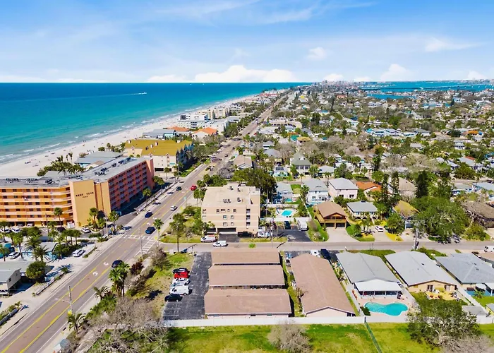 Spanish Villa Suite 52 - Damage Free & Across The Street From White Sand Beaches Of Indian Rocks Beach! Clearwater Beach
