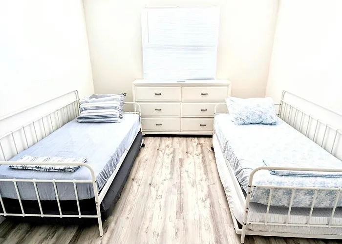 2Br Tropical Retreat A 3Mins To Beach Clearwater Beach