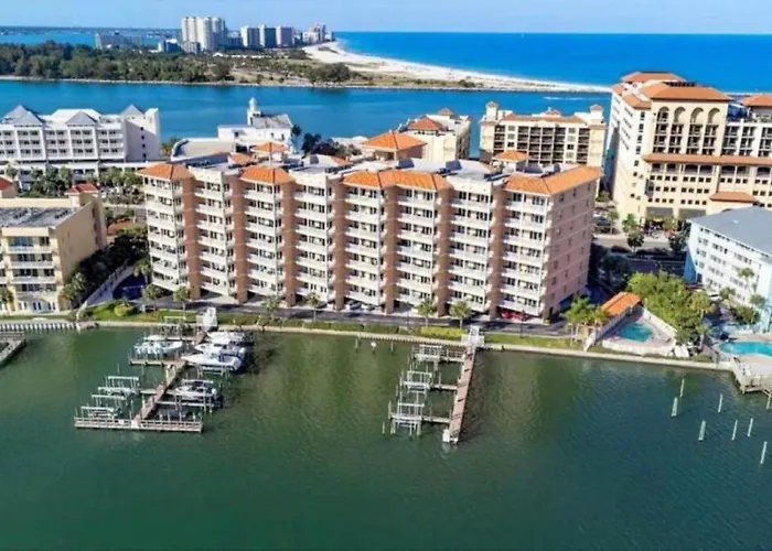 Luxury 5 Star Waterfront Condo 3 Bdr 2 Bath Pool Hot-Tub Panoramic Gulf And Intracoastal Waterway Views Clearwater Beach