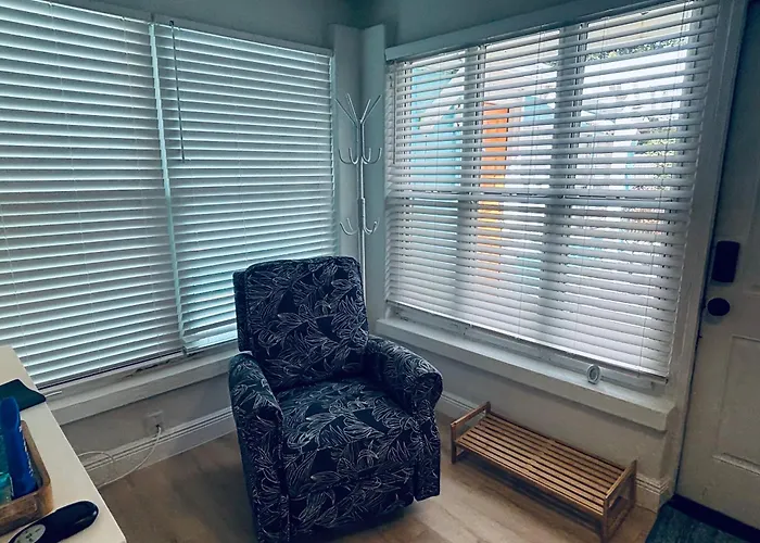 Seaside Retreat Cottages #2. Clearwater Beach