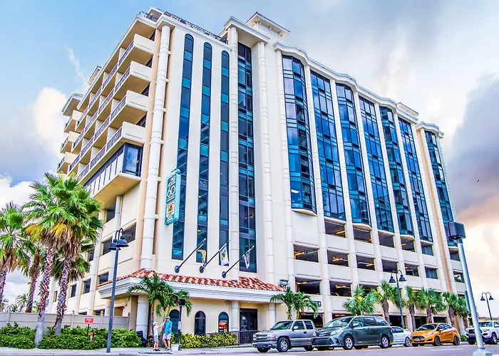 Clearwater Beach HotelsPier House 60 Marina