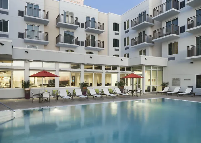 Clearwater Beach HotelsSpringhill Suites By Marriott