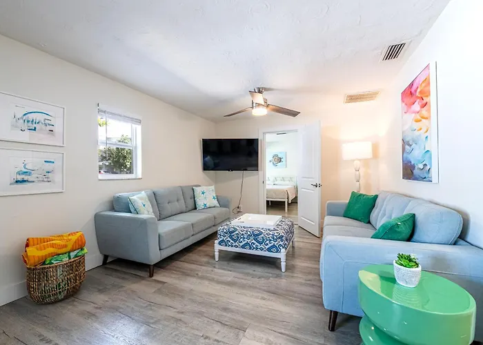 2Bd 2Ba Sunview 1 2Mins To Beachpool! Clearwater Beach