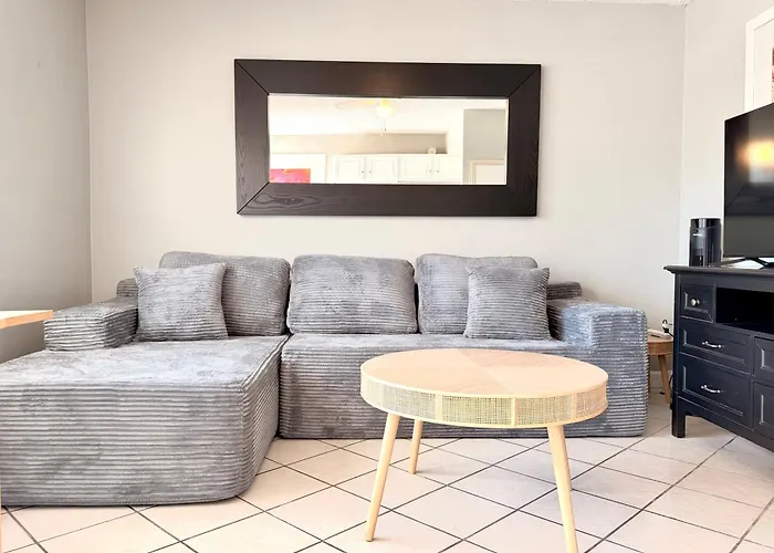1Br Hidden Coastal Retreat 3 3Mins To Beach Clearwater Beach