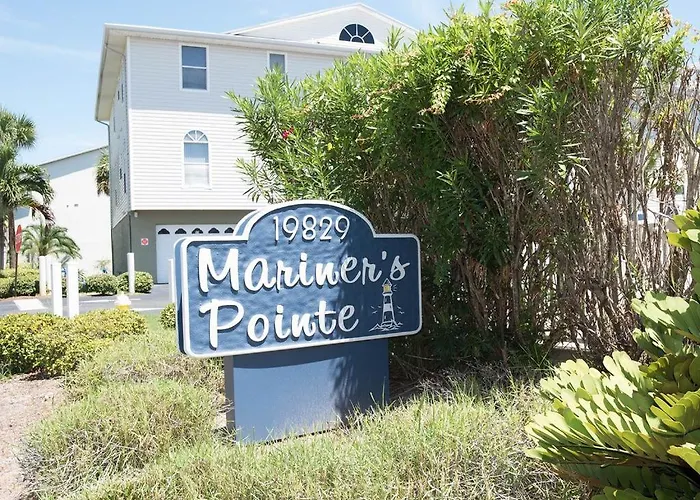 Gulf Retreat 2: Magnificent Water Views, Steps To Beach, None Cleaner, None Nicer! Clearwater Beach